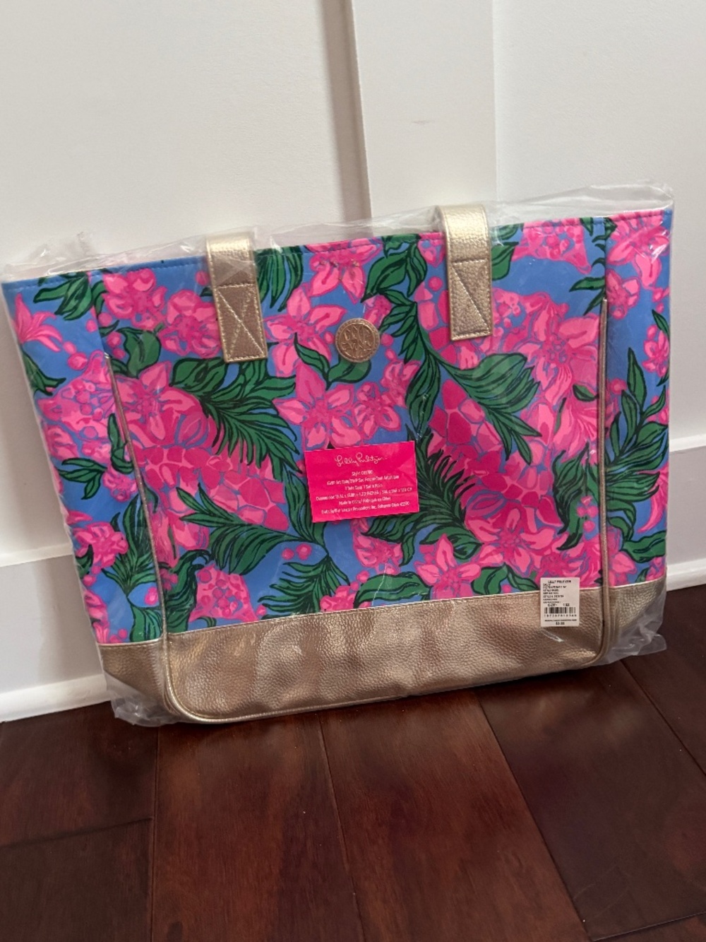 NIP Lilly Pulitzer Art Tote in Cerise Pink Safari Sunset